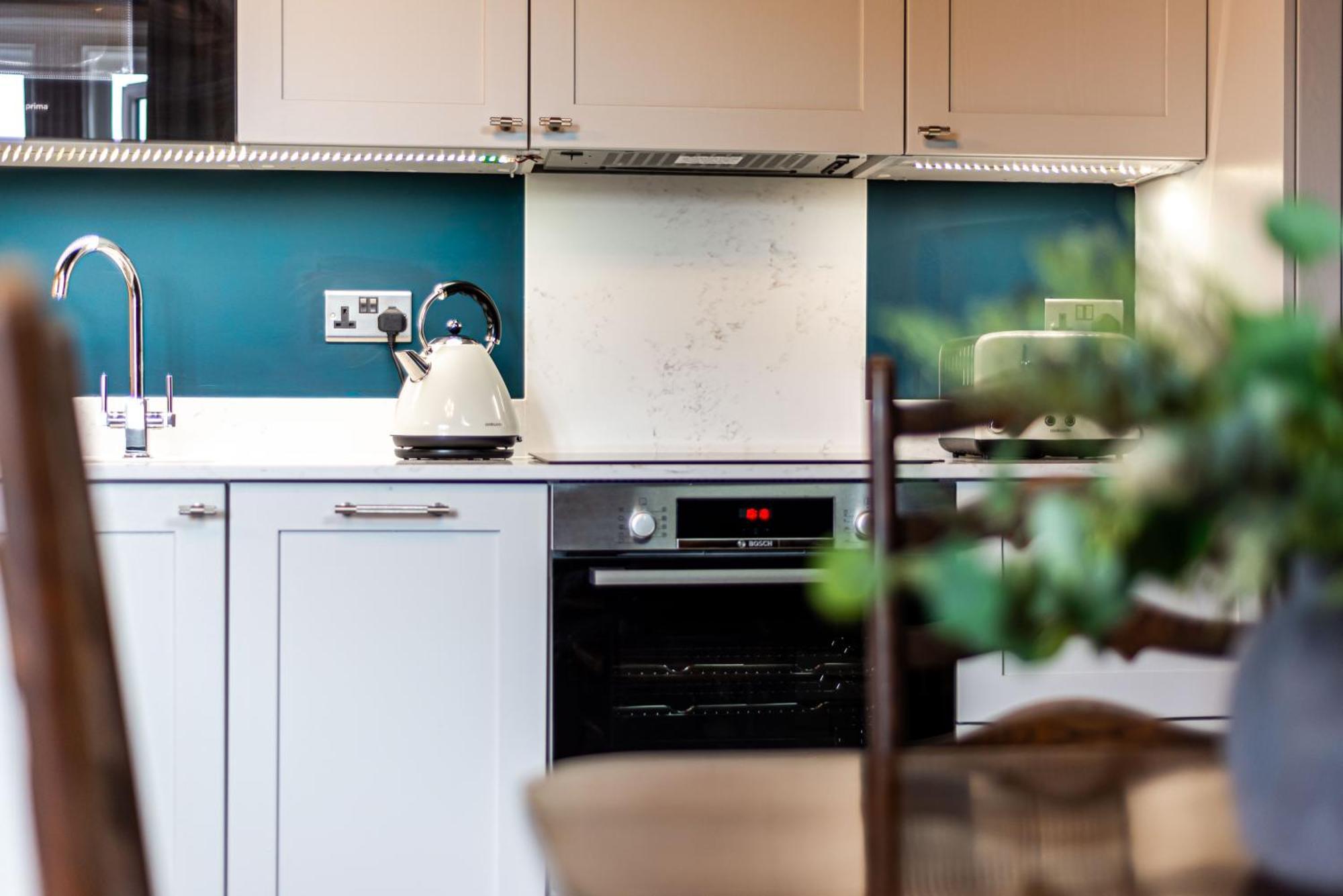 2 The Quadrant Luxury Apartments - Hoylake Exteriör bild