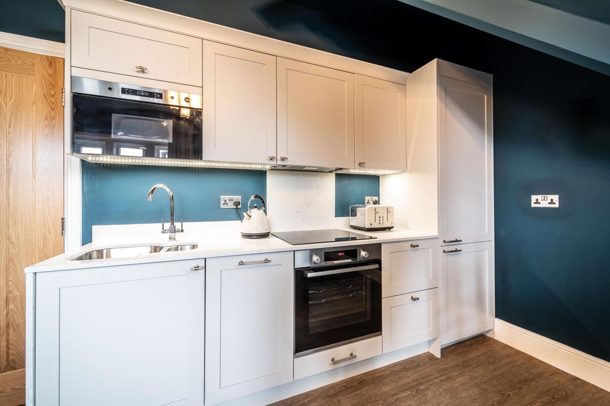 2 The Quadrant Luxury Apartments - Hoylake Exteriör bild
