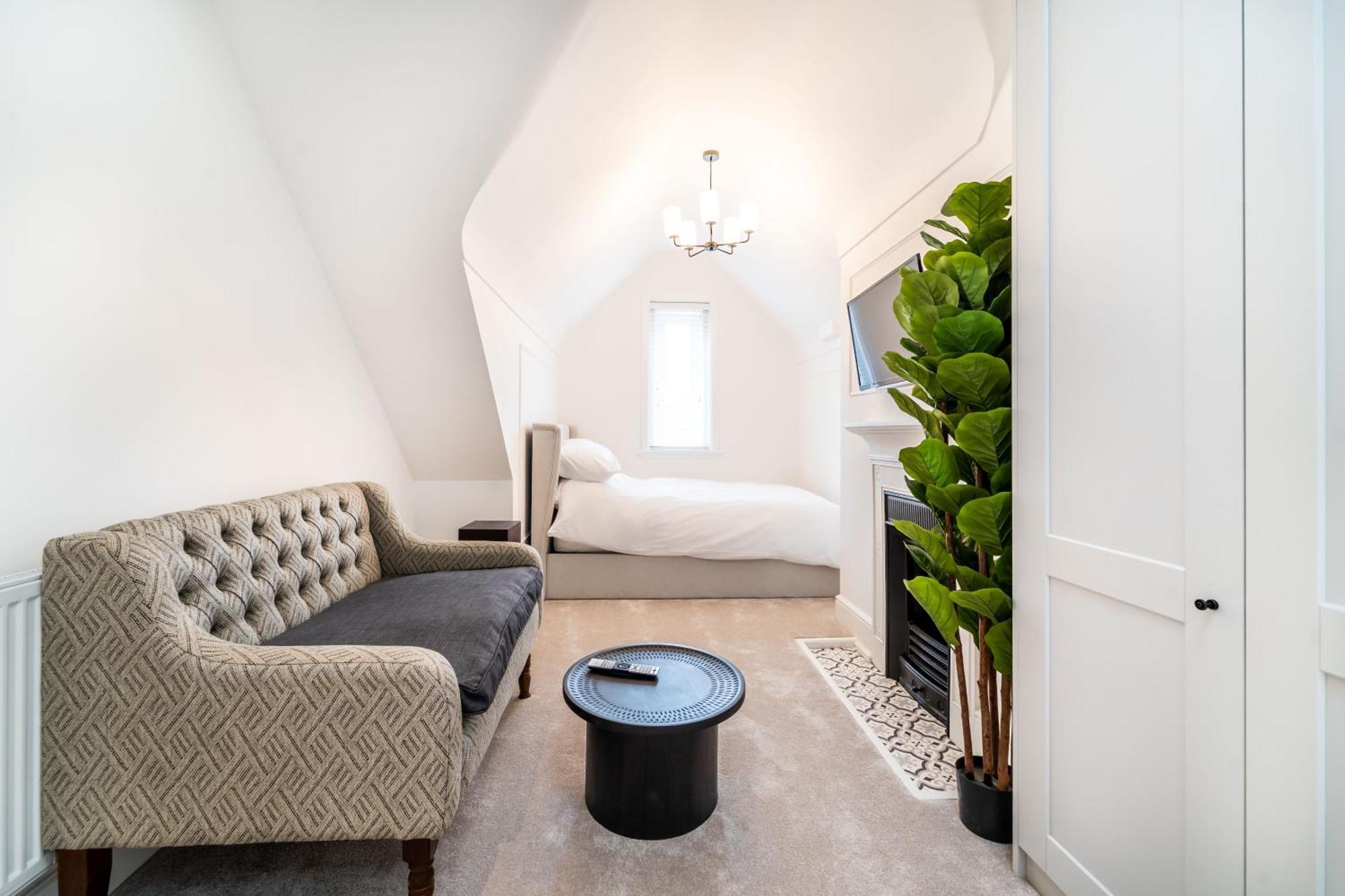 2 The Quadrant Luxury Apartments - Hoylake Exteriör bild