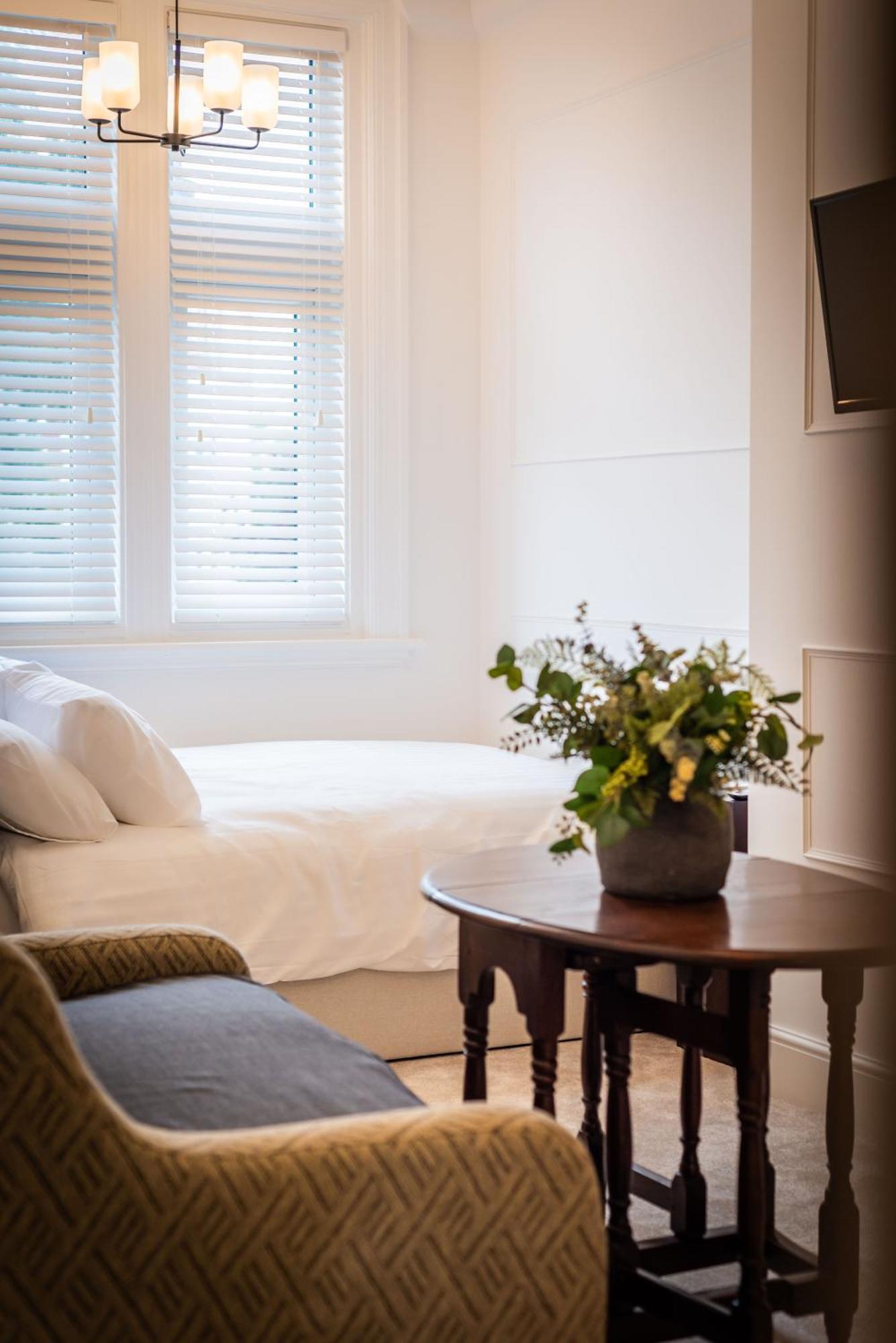 2 The Quadrant Luxury Apartments - Hoylake Exteriör bild
