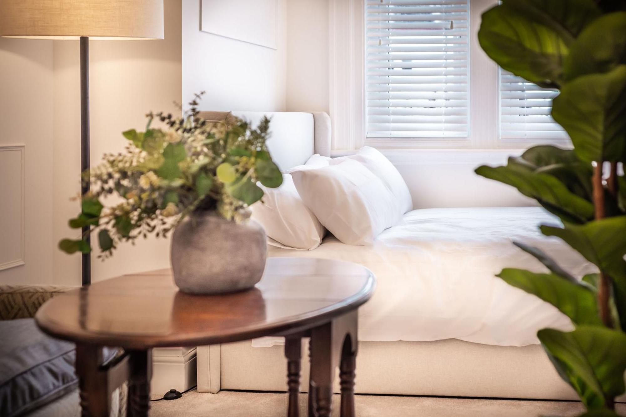 2 The Quadrant Luxury Apartments - Hoylake Exteriör bild