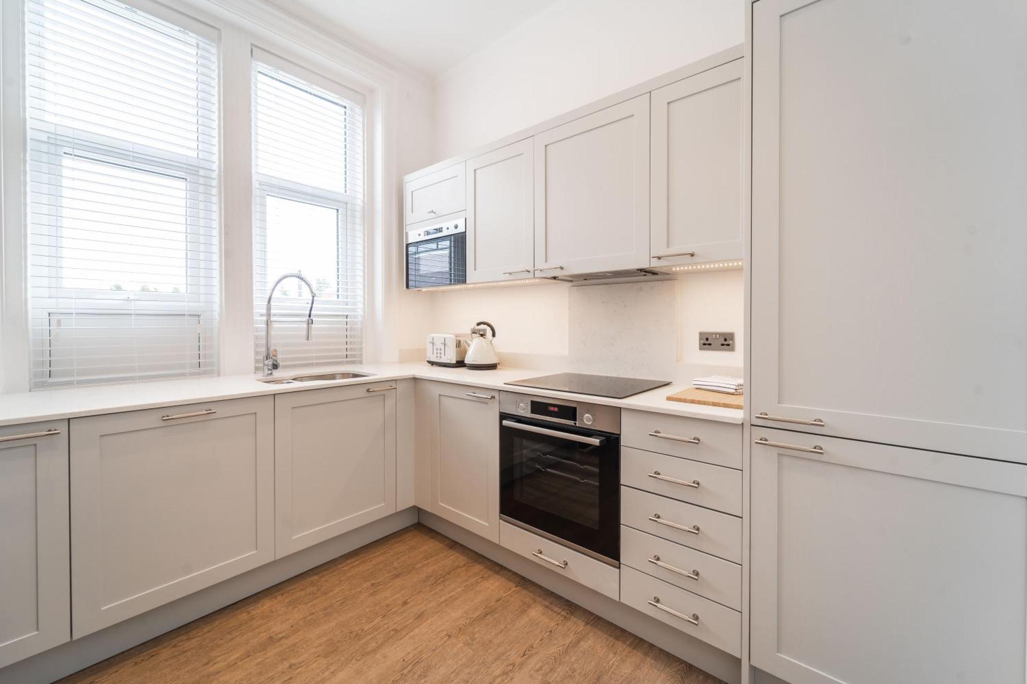 2 The Quadrant Luxury Apartments - Hoylake Exteriör bild